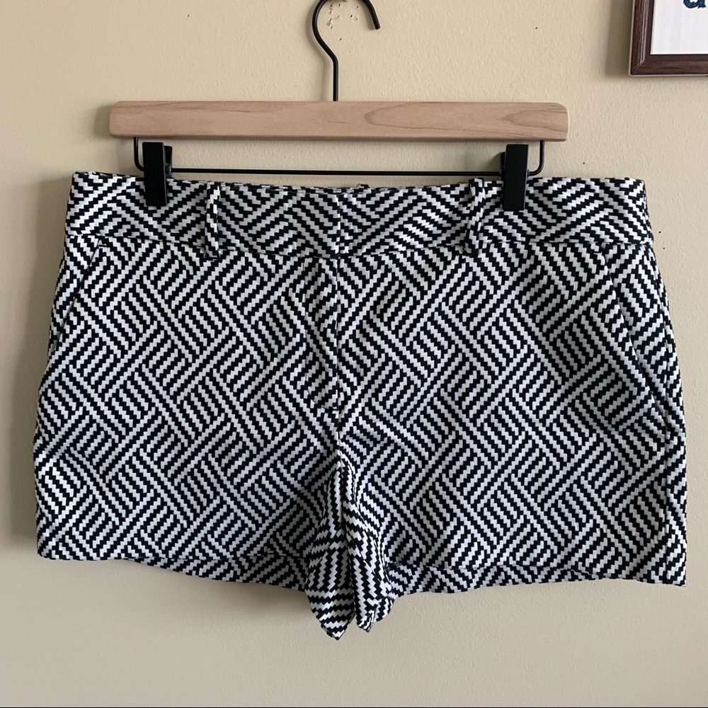 🦉/Metaphor Black/White Casual Dress Shorts Size 12